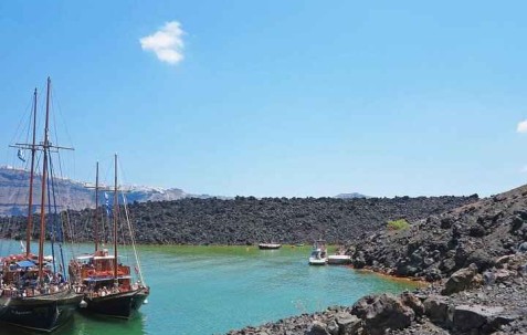 Santorini: Volcanic Islands Cruise